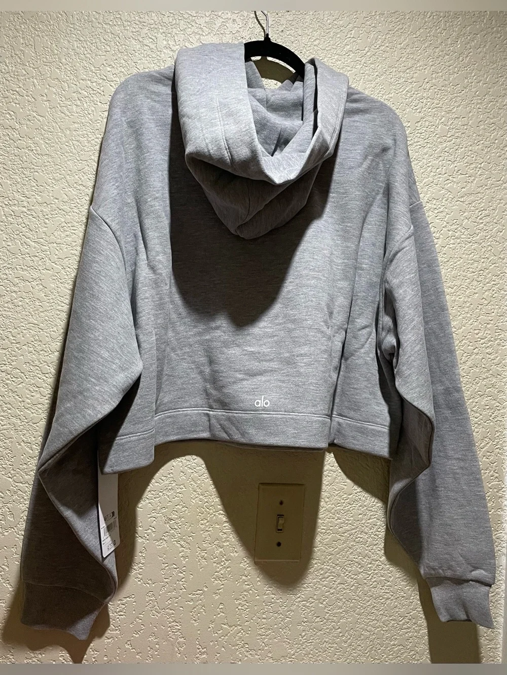 Alo NWT Bae Hoodie Athletic Heather Grey Cropped Pullover Sweatshirt Size L